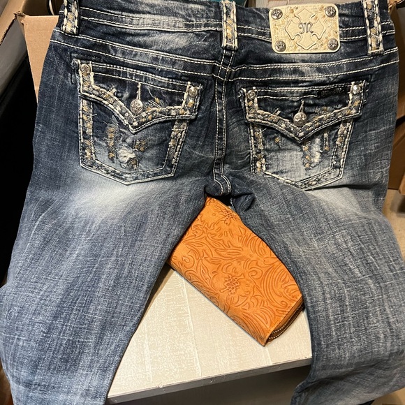 Miss me and Rock revival capris and rock revival jeans. Brand new jeans. Size27s - Picture 5 of 8